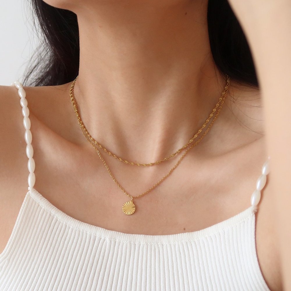 NEW 18K Gold Plated Braided Twisted Chain Necklace - Picture 7 of 9